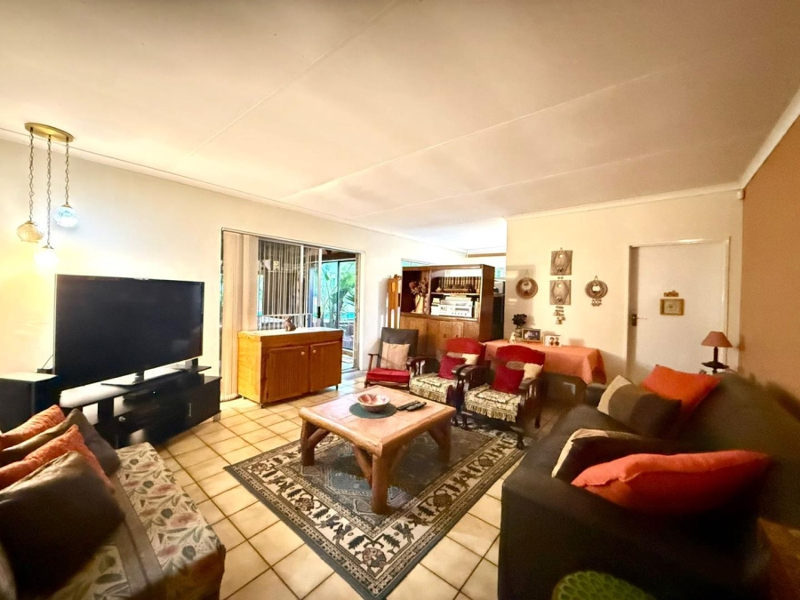 4 Bedroom Property for Sale in Langenhovenpark Free State